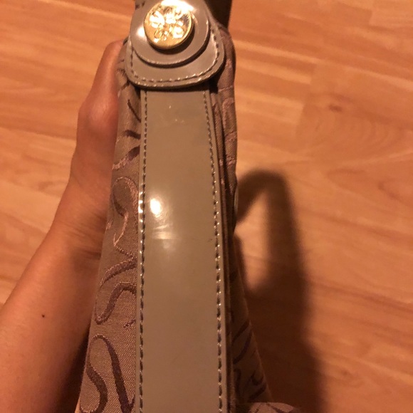 Super Sale:Simply Vera Wang Handbag - Picture 7 of 7